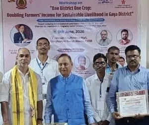 cca4e65b-a75a-4ccd-89e9-24e7cbe00f3c_CUSB_vice-chancellor_with_experts_at_the_workshop_at_Gaya_on_Wednesday_.jpg