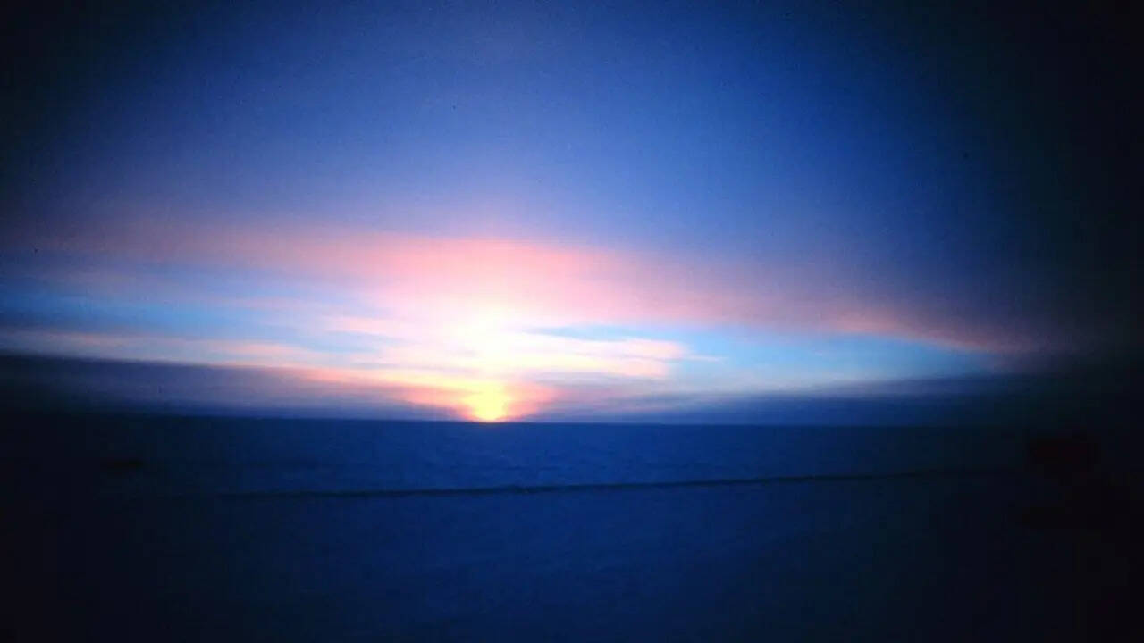  A city of midnight sun and northern lights