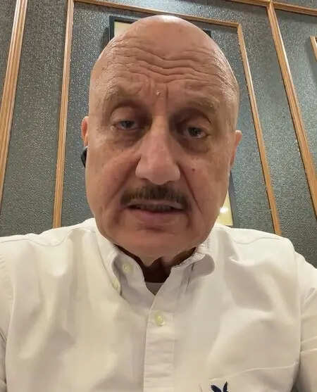 Anupam Kher learns why appearances can be deceiving during flight encounter