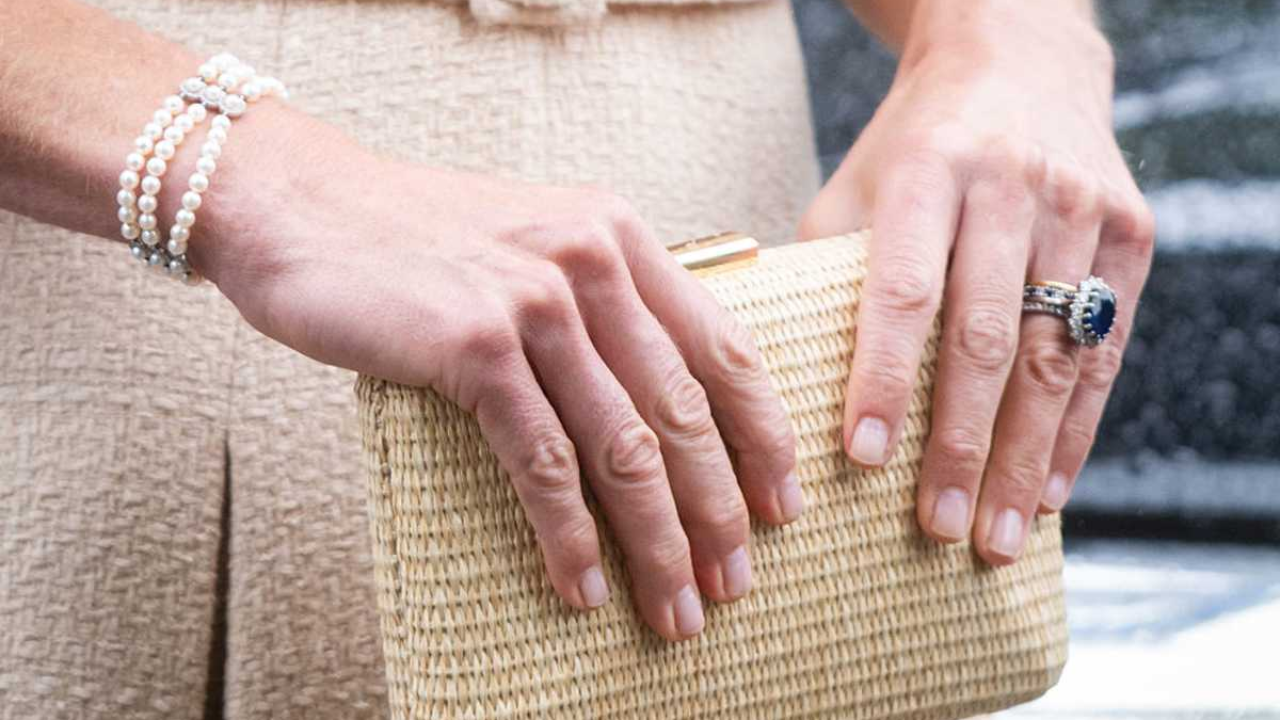Kate Middleton’s Chipped Nails