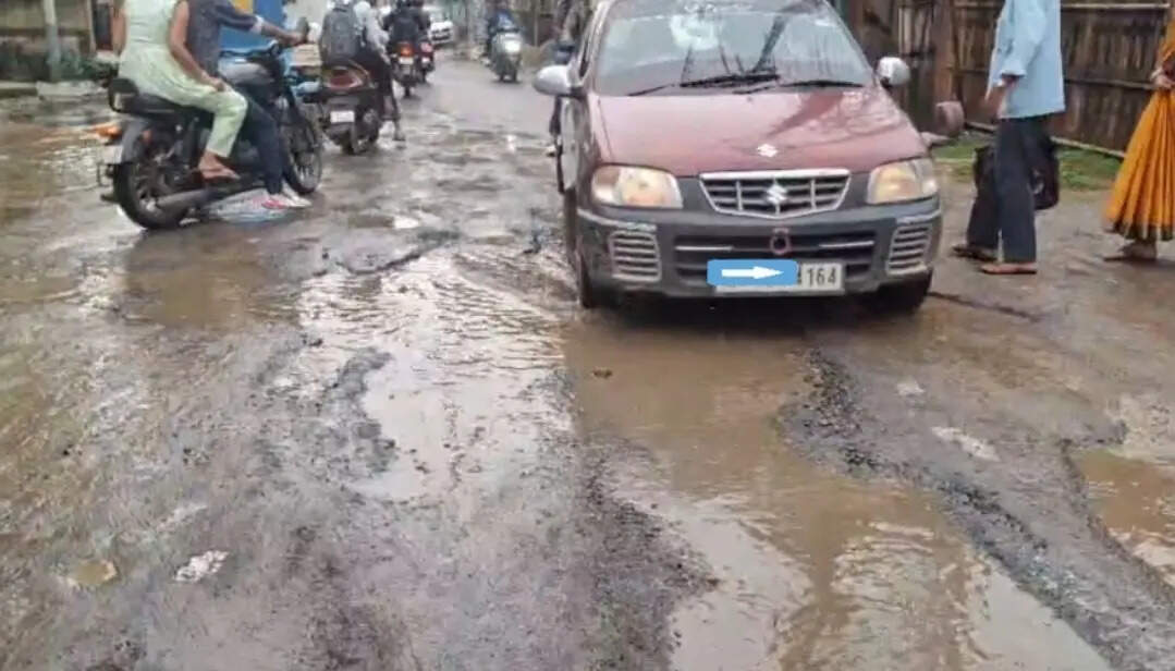 e27d4468-6043-4b7f-8dc6-6f4509a95978_Silchar_roads_2.jpg