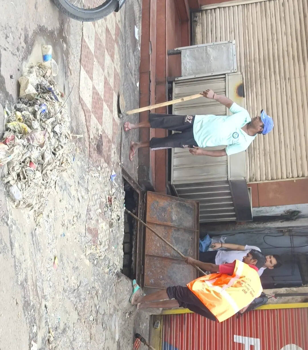 33d96d99-ac29-4999-a765-4899595a879a_rmc_drain_cleaning_3.jpeg