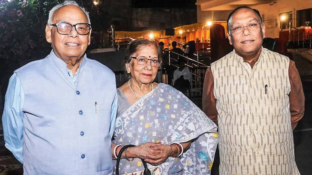 Col MM Ghosh, Gauri and Amit Ghosh