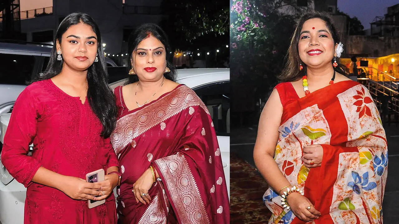 (L) Mousami and Kalpana Chatterji (R) Oindrilla Dutta