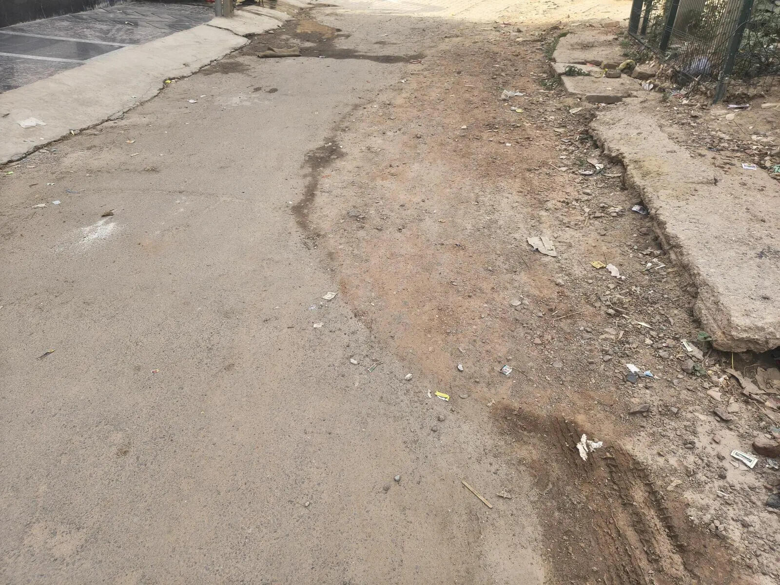 Gurgaon faces mounting repair backlog as key MCG roads worsen