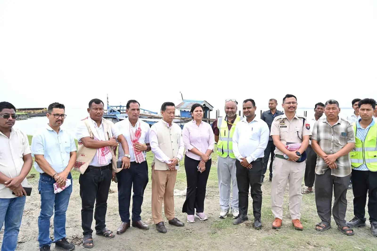 2ca5d02b-b469-4f45-9bb1-bb125e9f851c_MLA_and_DC_at_Majuli_Bridge_.jpg