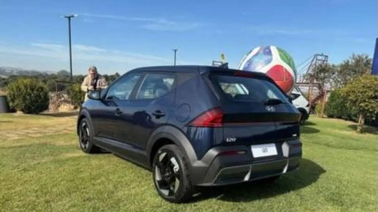 i20