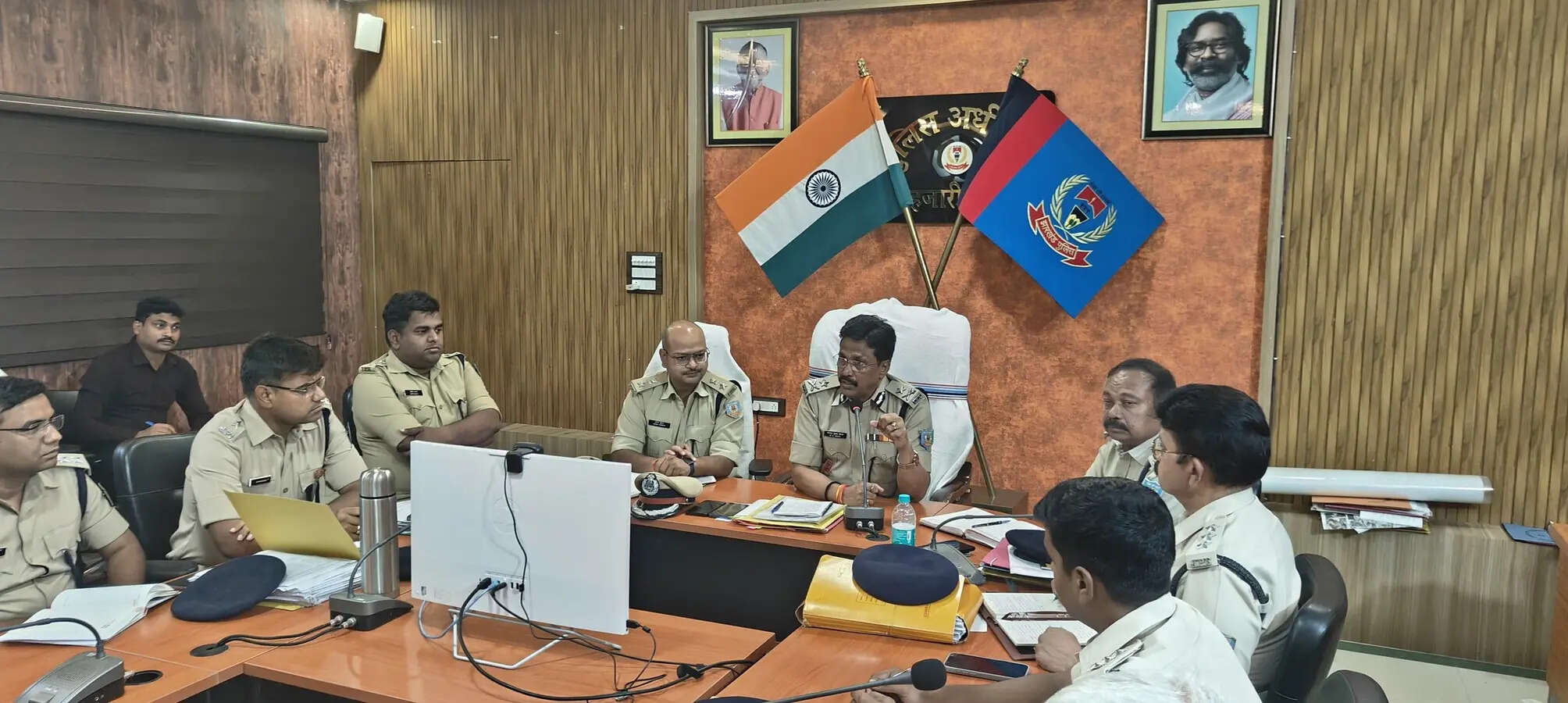 07e4aa33-c76c-4d98-b007-dc06df4409d0_IG_Michael_Raj_in_the_meeting_in_Hazaribag_on_Friday.Vishvendu_Jaipuriar.jpg