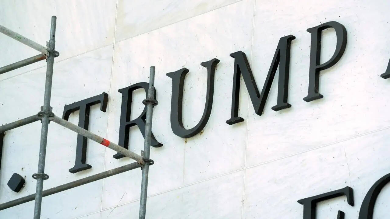 Kennedy Centre loses last-ditch attempt to keep Trump’s name on building
