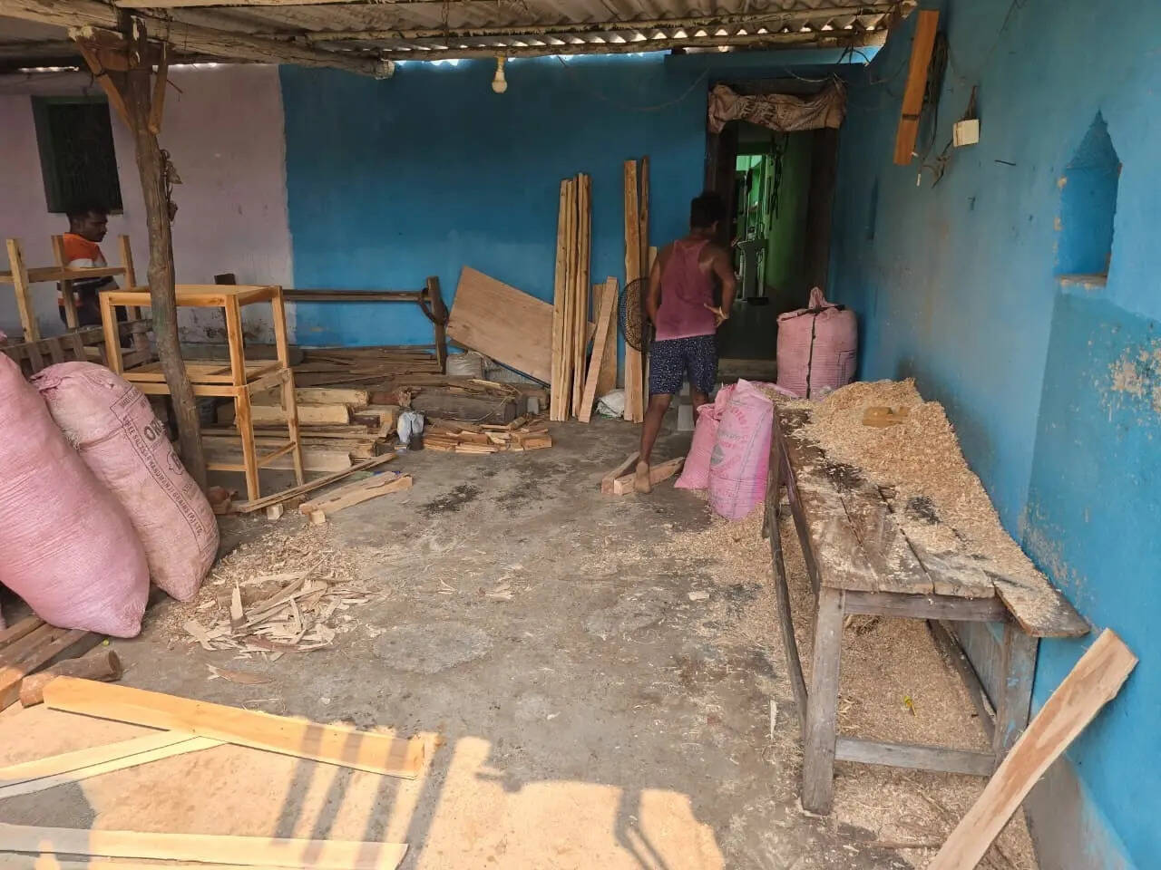 8c41531a-5f1d-4f82-b182-e085b4910646_Bokaro_illegal_timber_smuggling_and_sawmill_network_busted_6.jpg