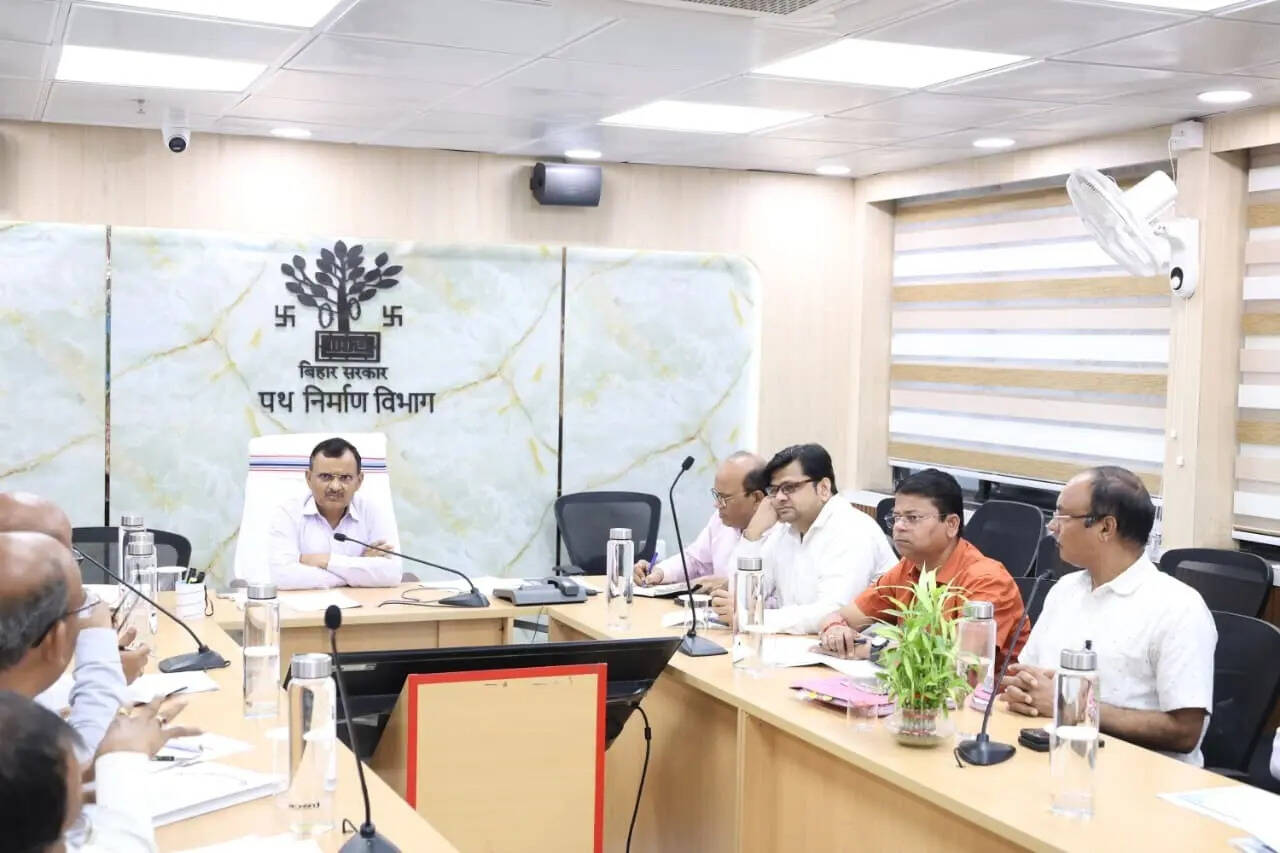 3198e271-3fe5-4942-95b5-956e6c662beb_RCD_secrtary_at_a_review_meeting_in_Patna_on_Saturday.jpeg