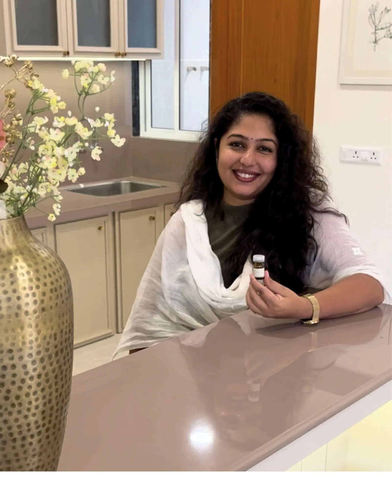Swati Vakharia says, "Women entrepreneurs continue to encounter challenges that men don’t have to worry about. Even if you apply for a business loan, many banks still insist on mentioning your husband’s name as a co-applicant. The issue is not merely financial. It reflects a lingering assumption that women-led businesses require validation from someone else." Swati Vakharia (1)