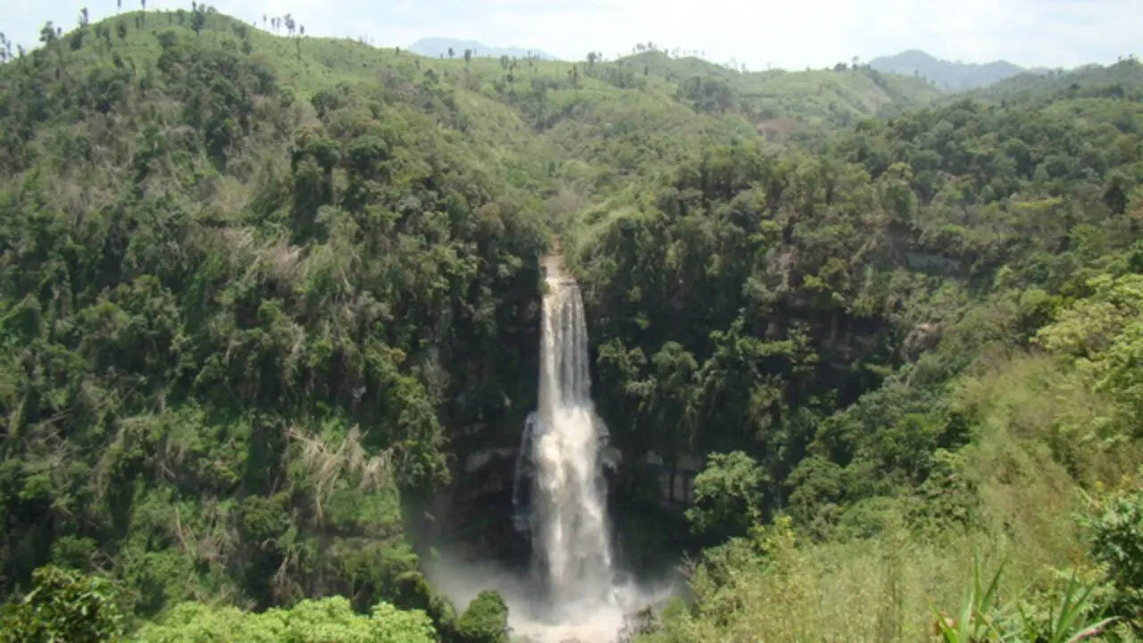 6. Falkawn and the hills around Aizawl, Mizoram