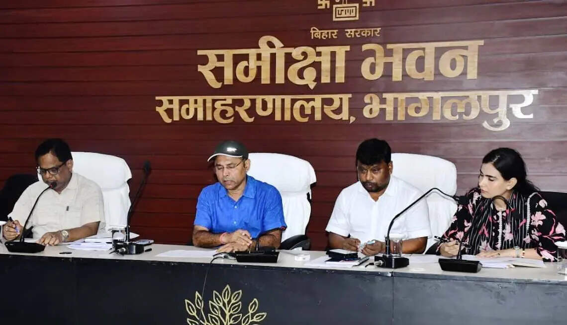 21569014-4c62-4704-9750-906a214d5c1b_14.06.2026_BGP_PHOTO-_District_Officials_Reviews_Preparations_For_Month_Long_Shrawani_Mela.jpeg
