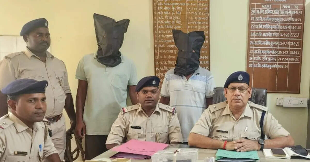 896cfb70-c322-42ec-8526-419b1532adcc_police_arrested_two_accusing_with_illegal_arms.jpg