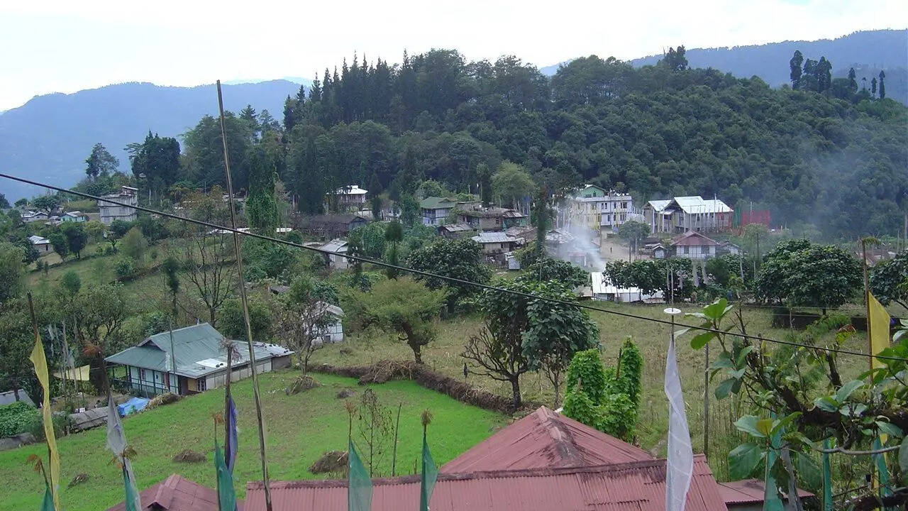 9. Yuksom