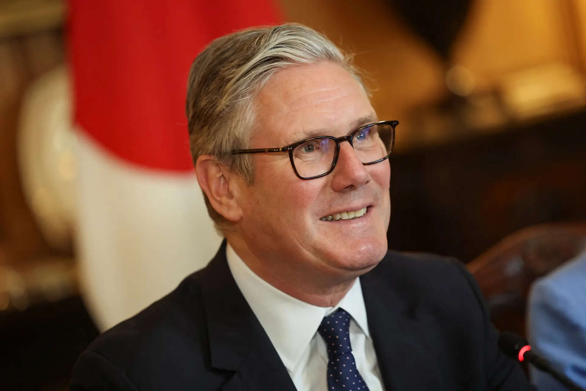 Britain's Prime Minister Keir Starmer attend a business roundtable meeting in Downing Street British leader expected to impose teen social media ban that goes further than Australia's