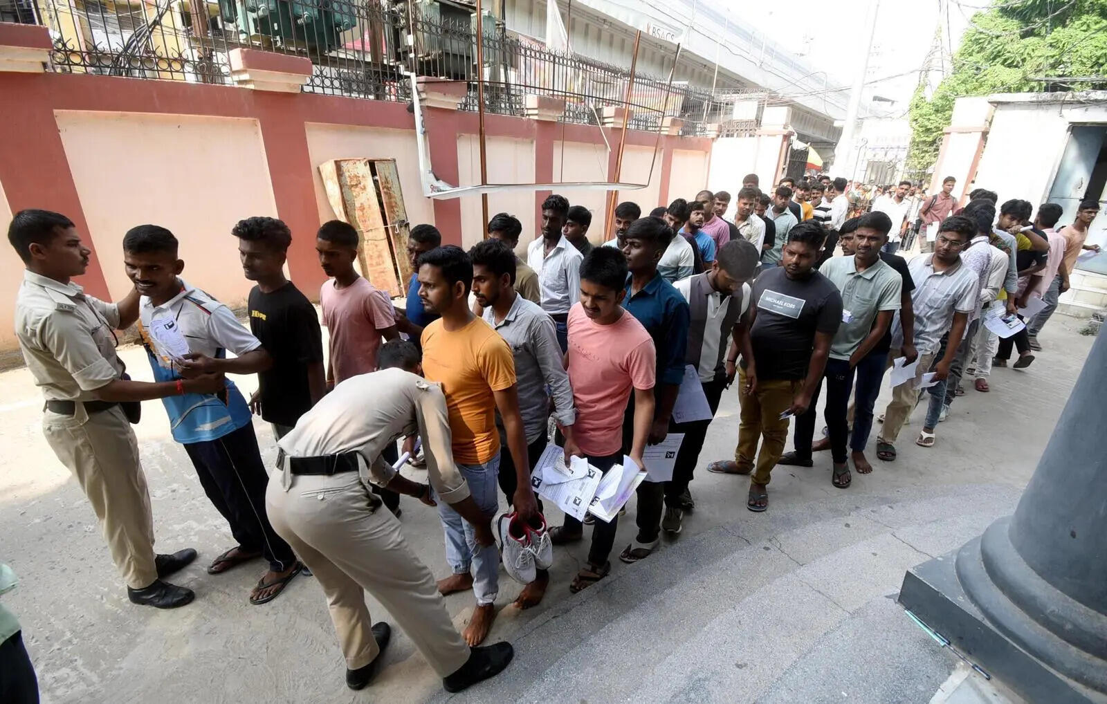 Bihar STF busts constable exam cheating racket in Bhagalpur, arrests three