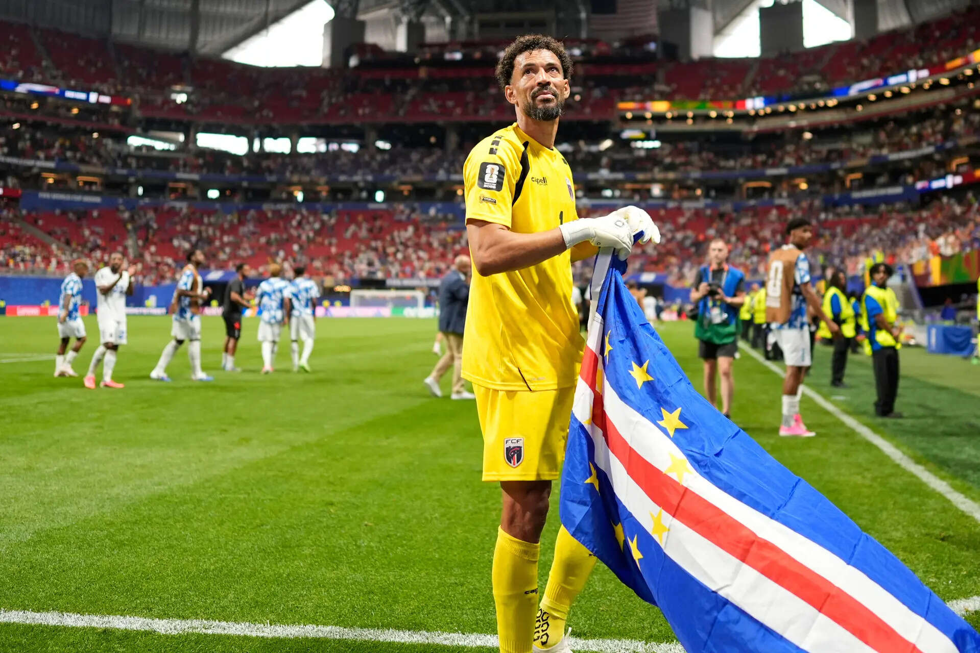 40-year-old Cape Verde goalkeeper Vozinha turns in a spectacular performance in his World Cup debut
