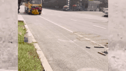 China's High-Speed Road-Cleaning Machine Gains Viral Attention