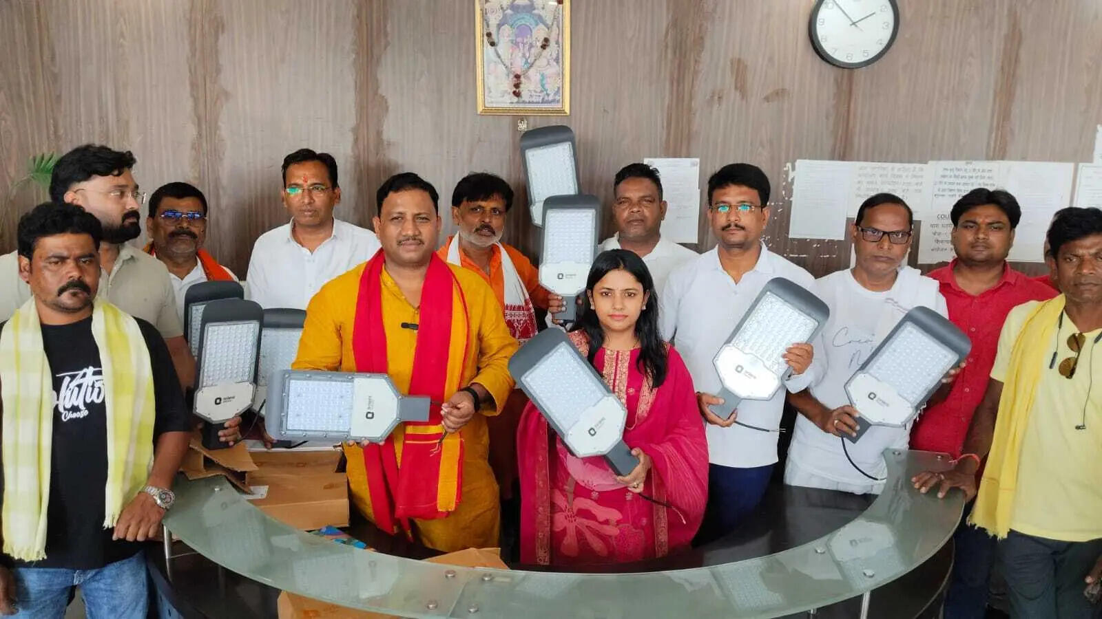f42f5bfd-93e3-4f9e-9a2e-7b2a0013f248_Chas_Mayor_Bholu_Paswan_announces_installation_of_LED_street_lights_1.jpeg