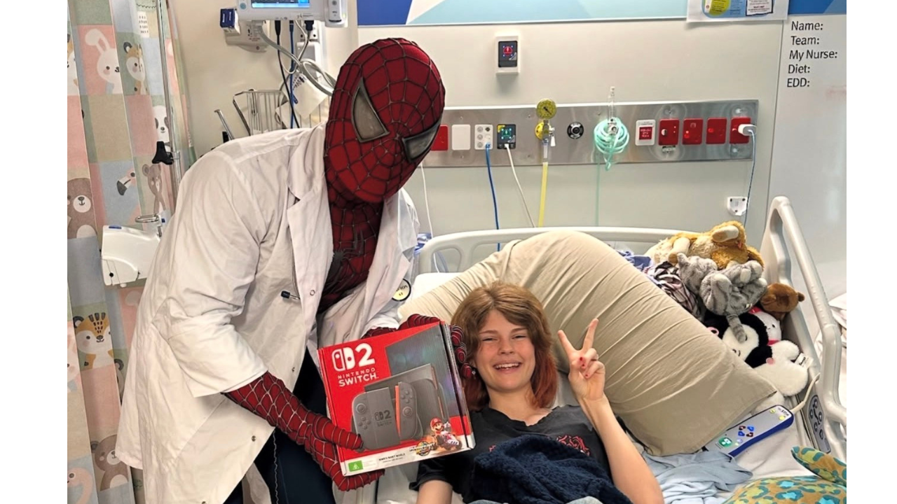 Australian Medical Student Dons Spider-Man Suit to Visit Sick Children, Gifts Nintendo Switches