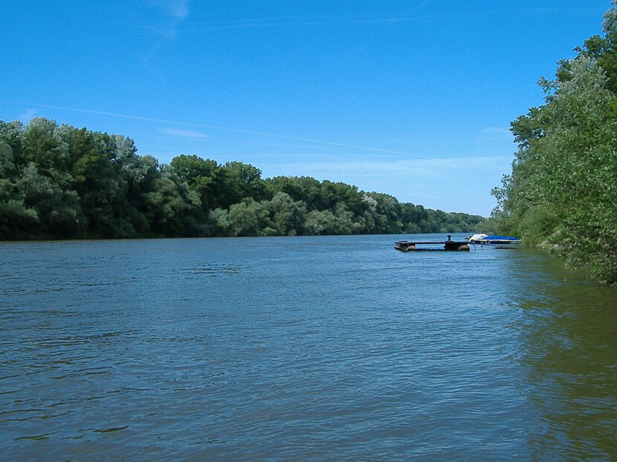 Wikimedia Commons Image of a European river.