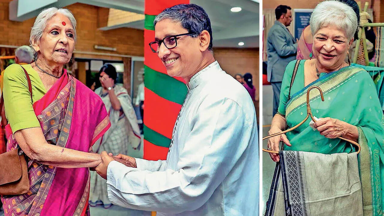 Jaya Jaitley with the Bangladesh High Commissioner Riaz Hamidullah; Laila Tyabji Jaya Jaitley with the Bangladesh High Commissioner Riaz Hamidullah; Laila Tyabji
