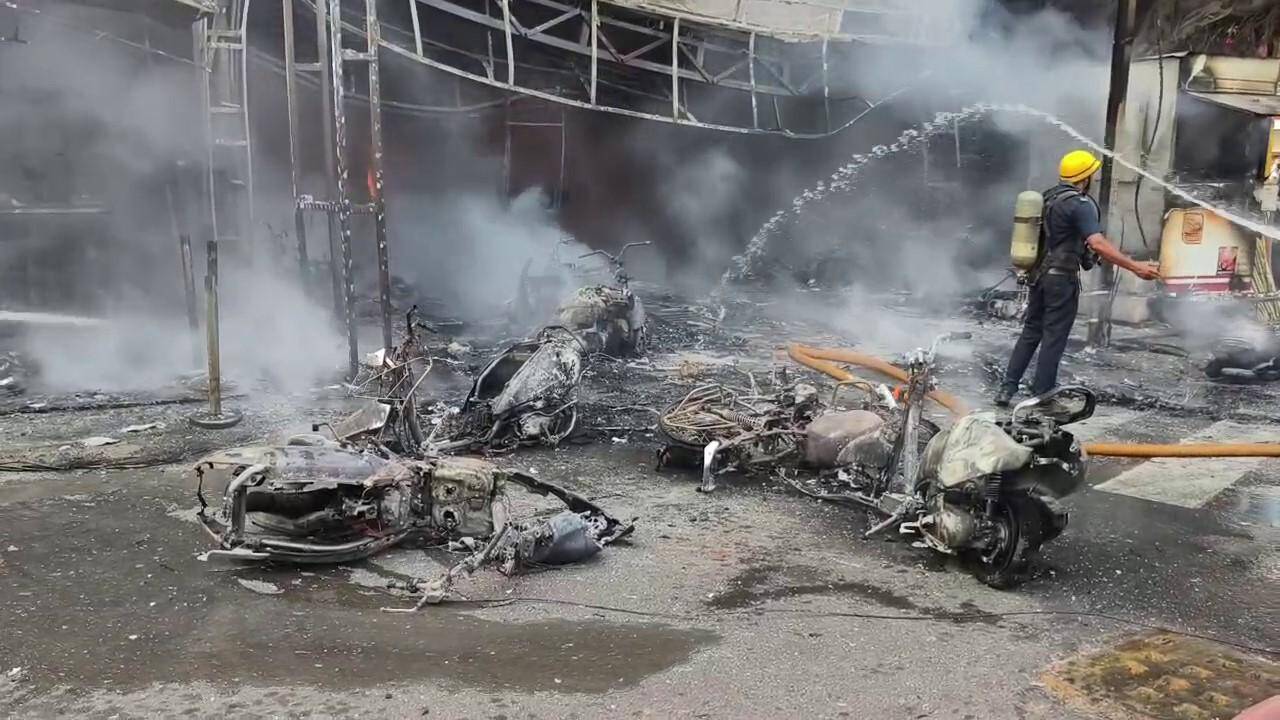Adajan Fire 10.jpg