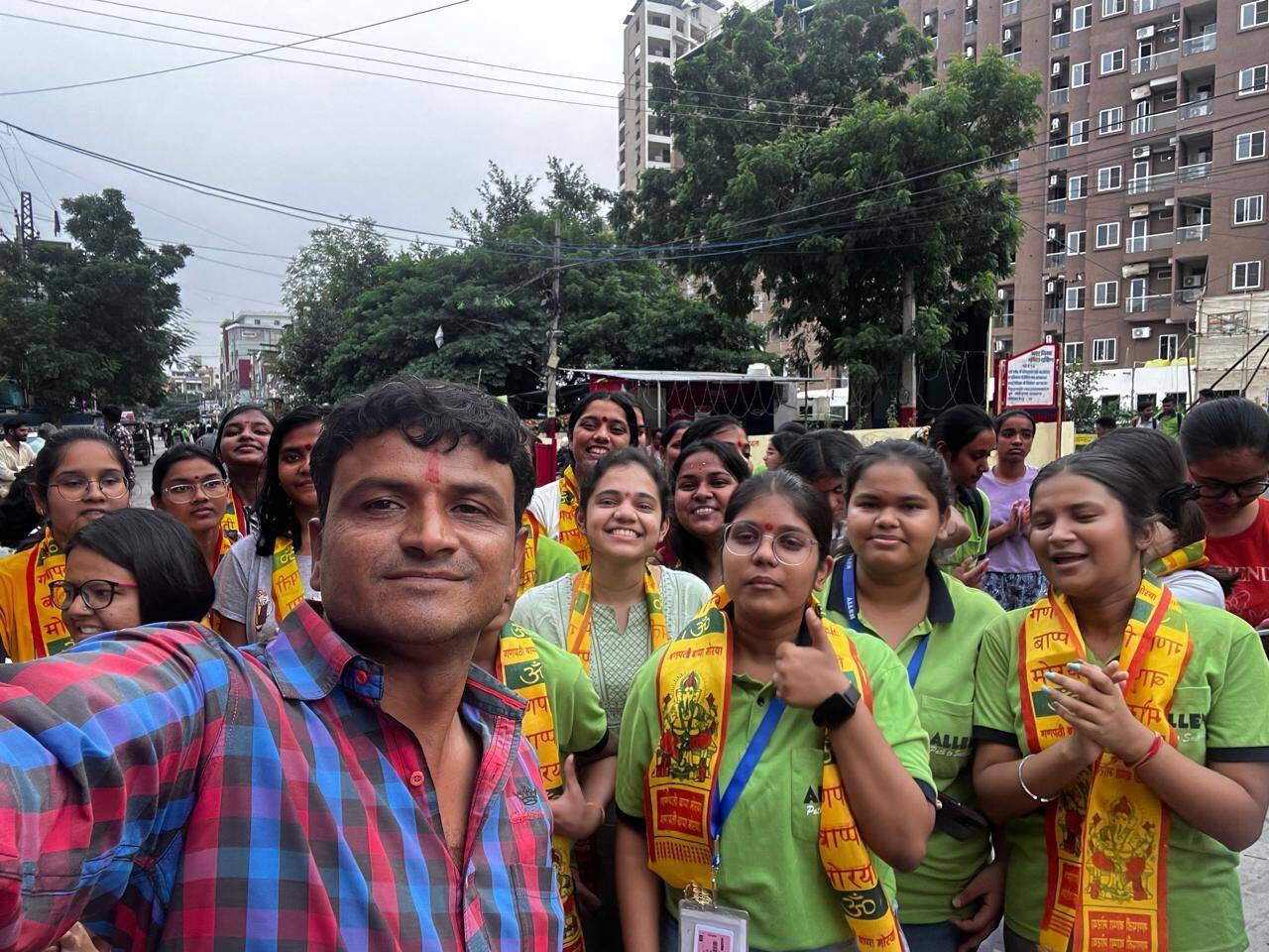 Rajiv Kumar from Haryana with students in Kota.jpeg