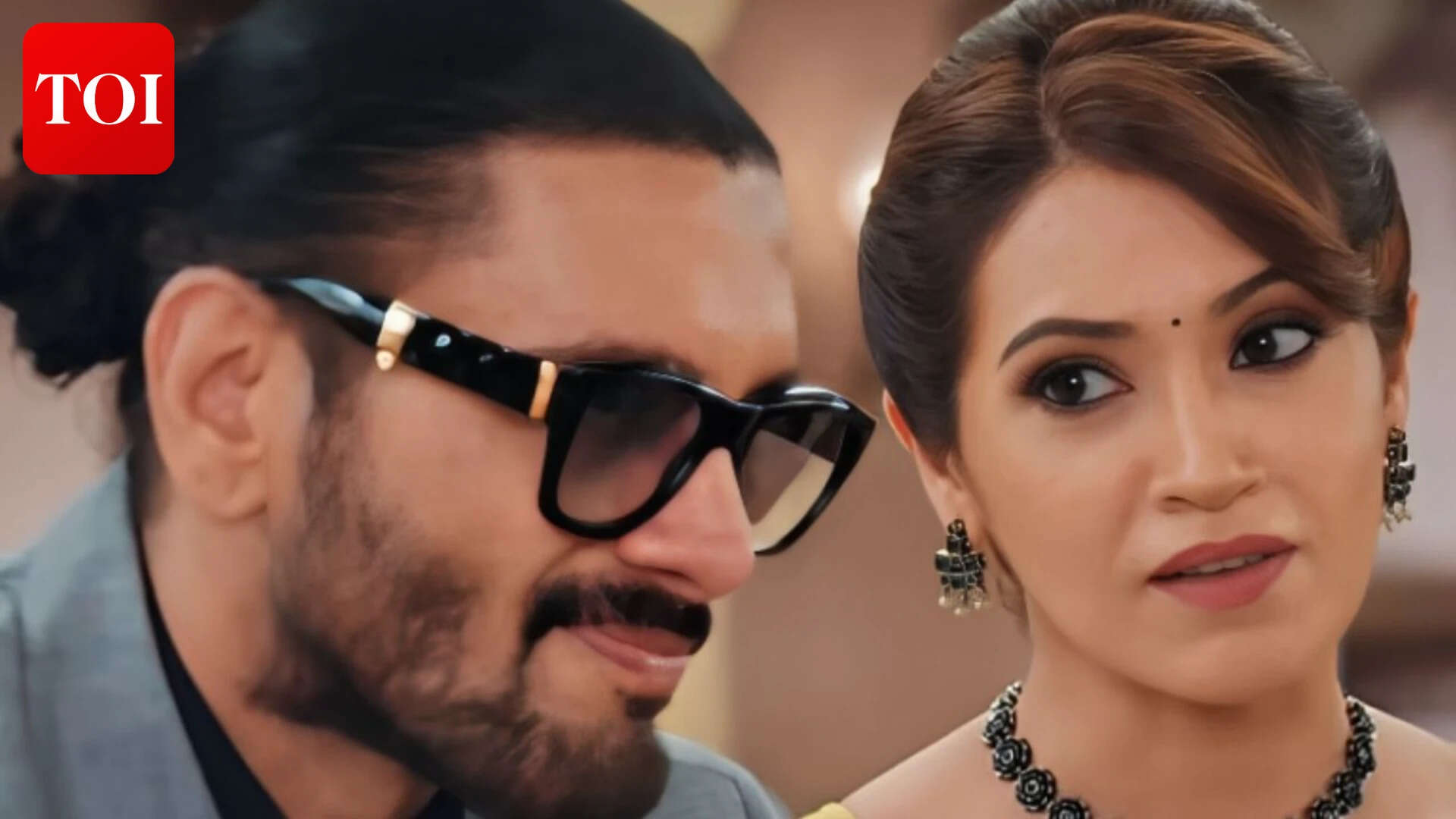 Rio confides in Niyati and claims that Tulsi killed his father, vowing to continue his game against the family. Rio tells Niyati about his next move against Tulsi<br>