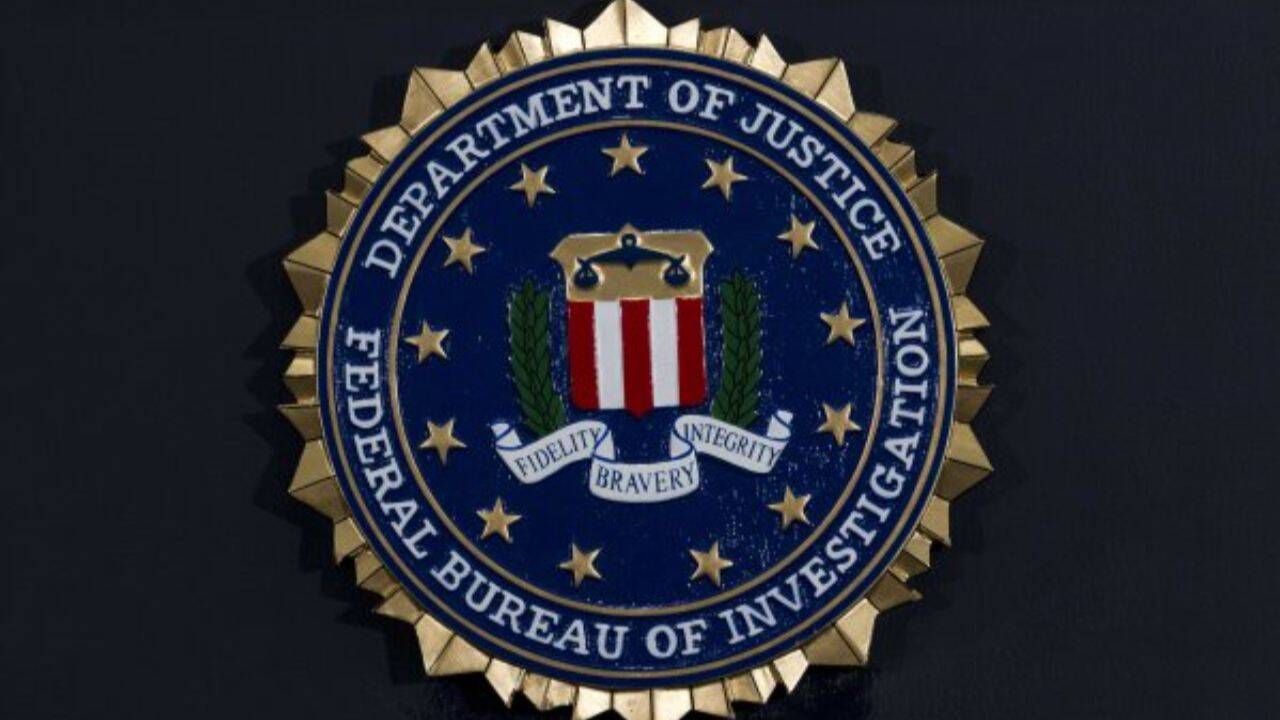 FBI warns against fraud websites stealing money & data through fake logins