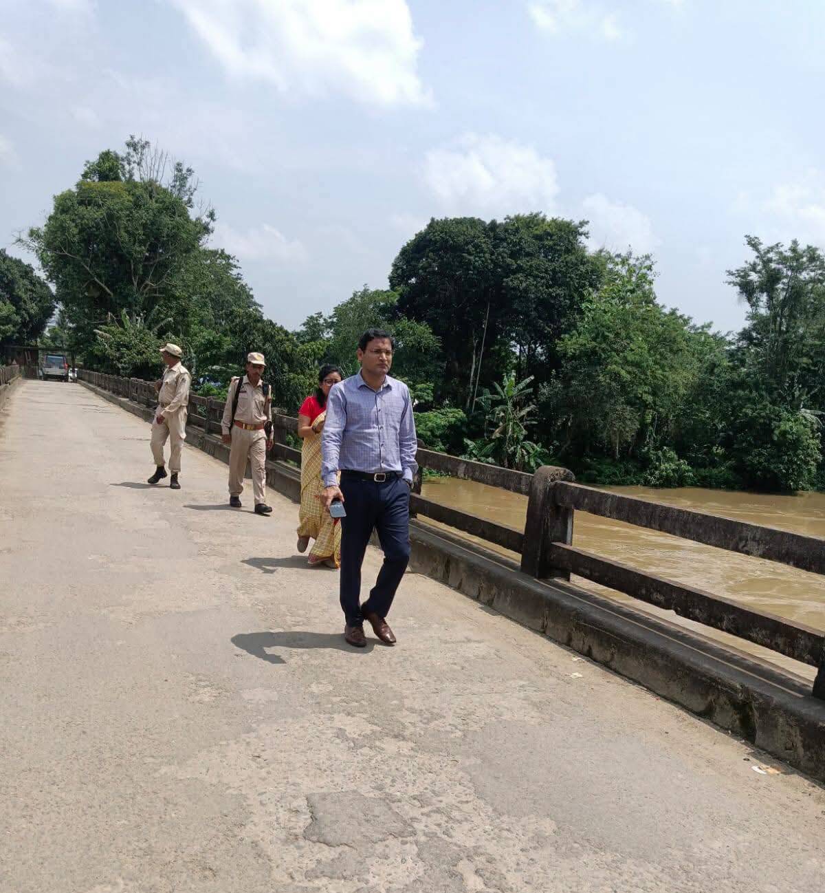 29d1df99-b337-476b-917c-1c0587cb9bd6_DC_at_Disang_river_.jpg