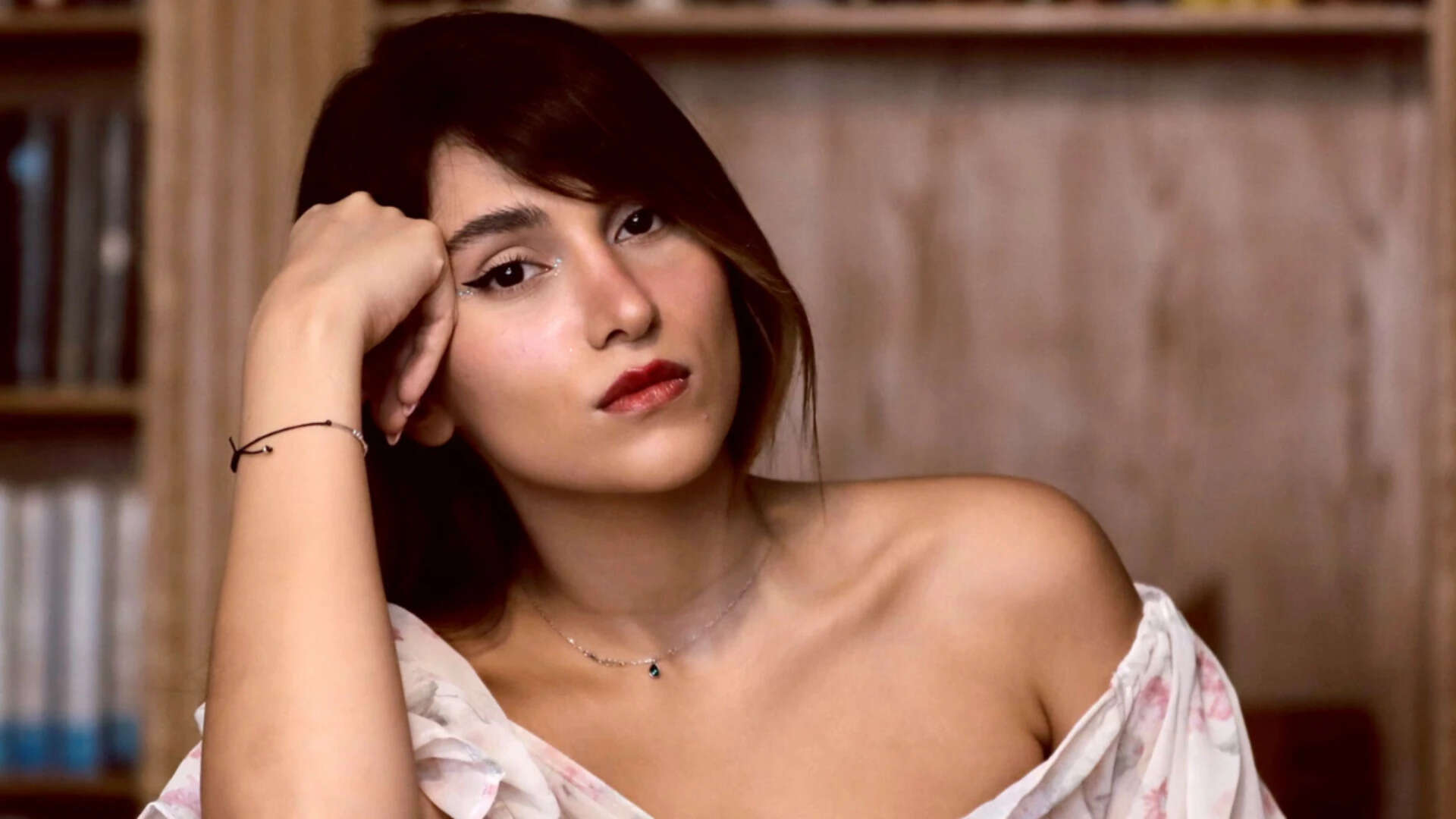 Iranian singer sentenced to 74 lashes for singing without hijab