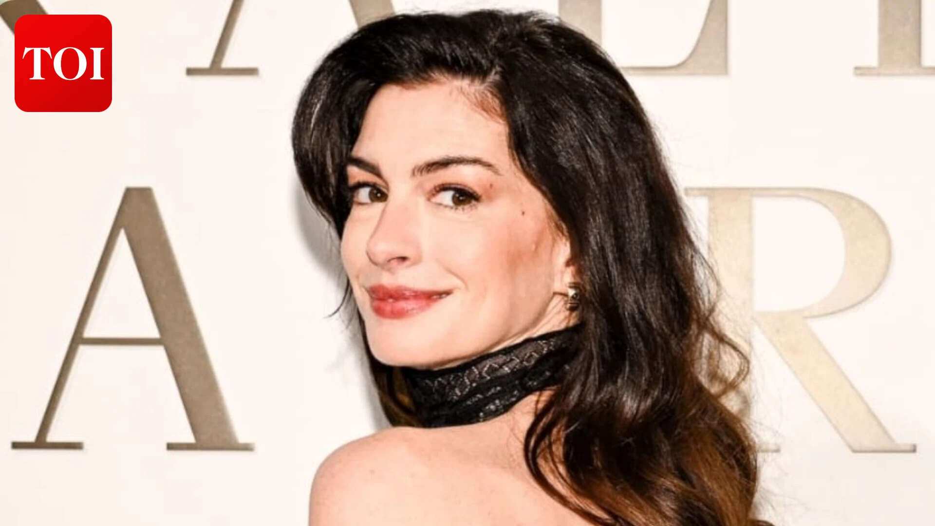 Anne Hathaway reflects on love and marriage<br>