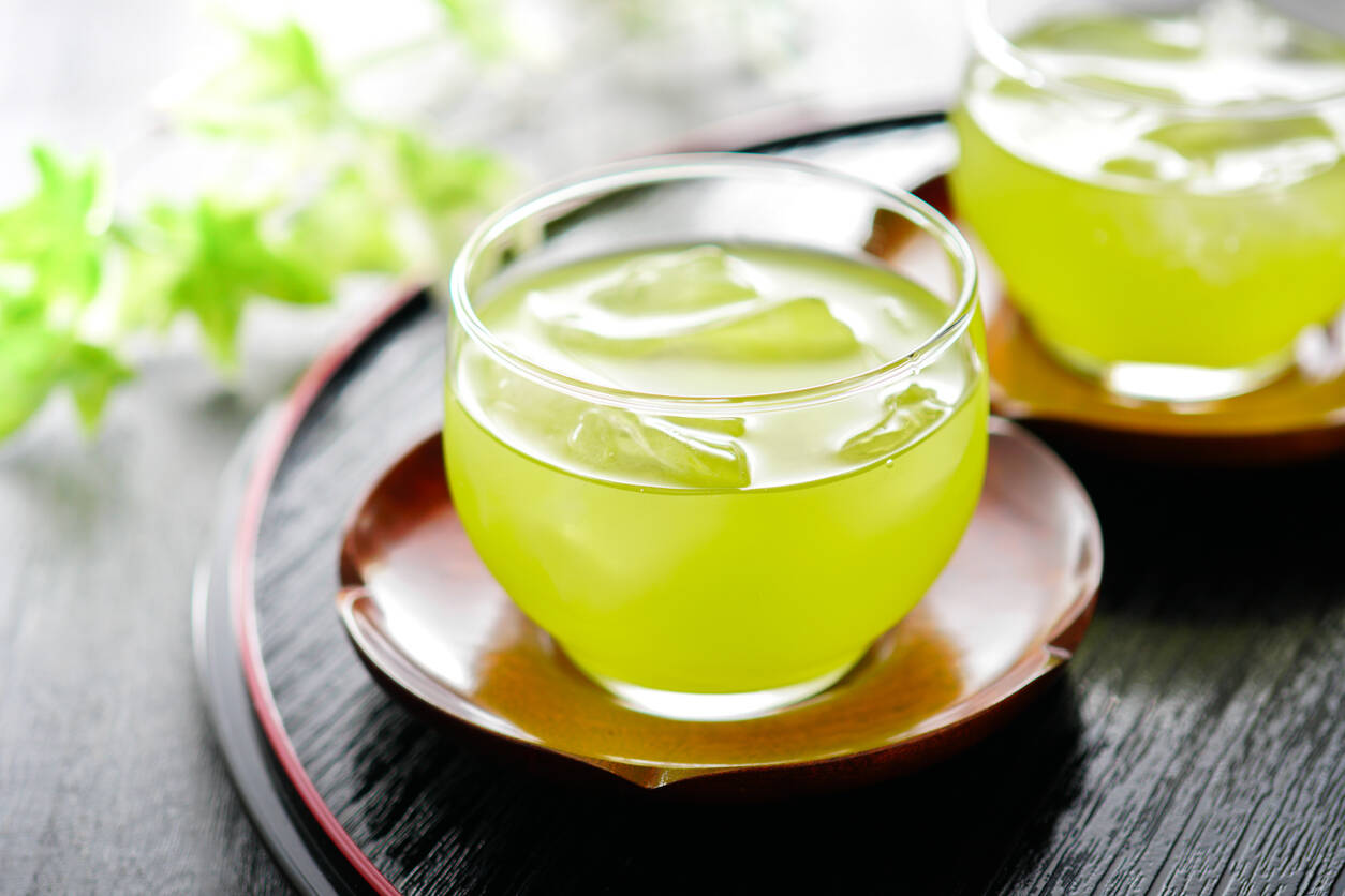 Low-Calorie Drinks: 8 low-calorie drinks that are healthy, refreshing and easy to make 2 2