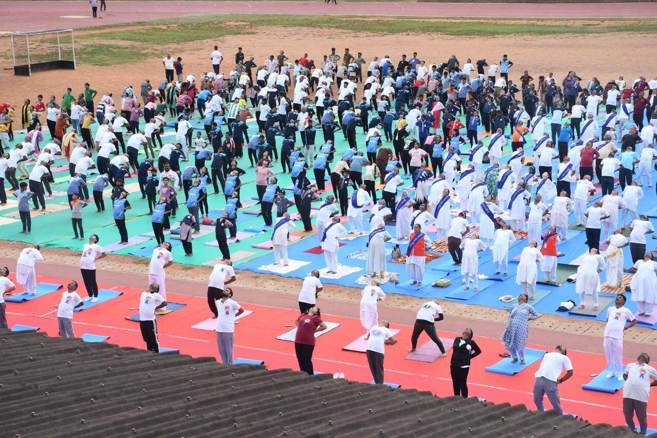 Hundreds turn out for Yoga Day sessions in Dharwad