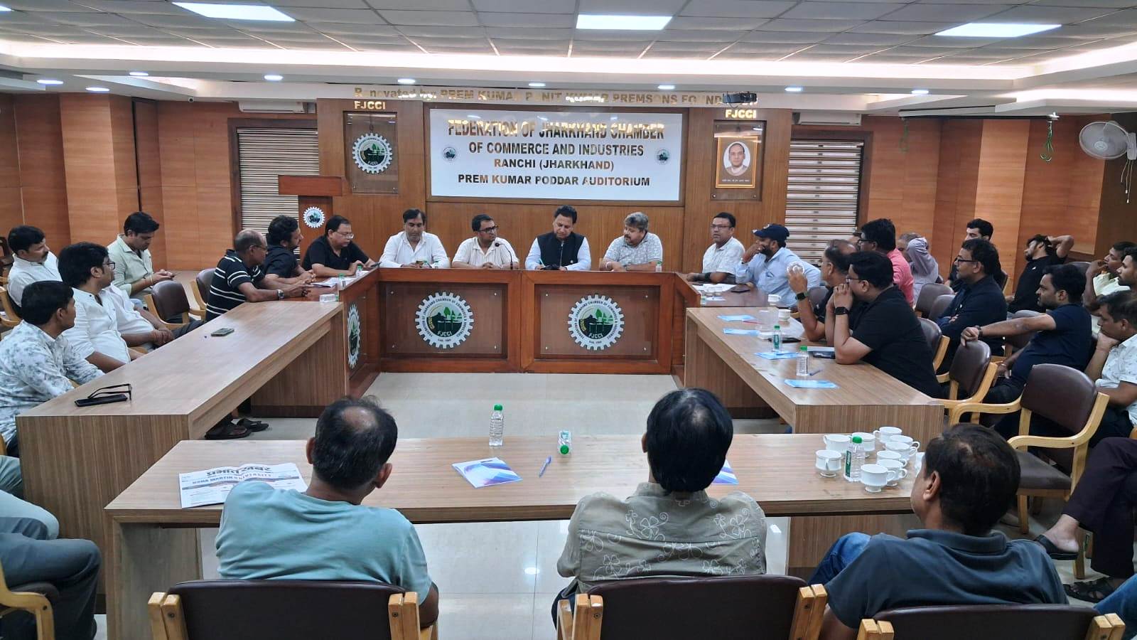Disposable goods traders with FJCCI president Aditya Malhotra on Saturday e2c8f13c-80a4-4170-8a30-ab8c68f6c815_FJCCI_meeting_2.jpeg