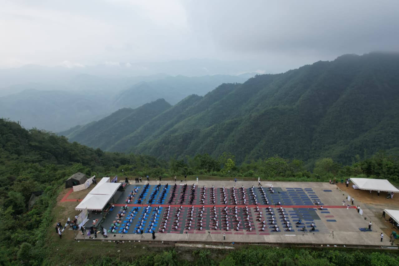 8301e6fe-51a1-4831-95d8-290c7adf2e37_International_Day_of_Yoga_observed_at_Assam_Rifles_battalion_Headquarters_Zokhawsang.jpeg