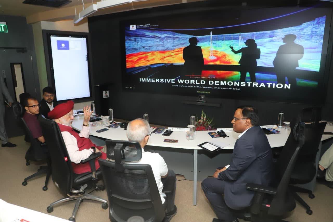 367f6d8a-cdf8-4cfd-ad46-69e5ba6a6548_Hardeep_Singh_Puri_at_Duliajan_.jpg