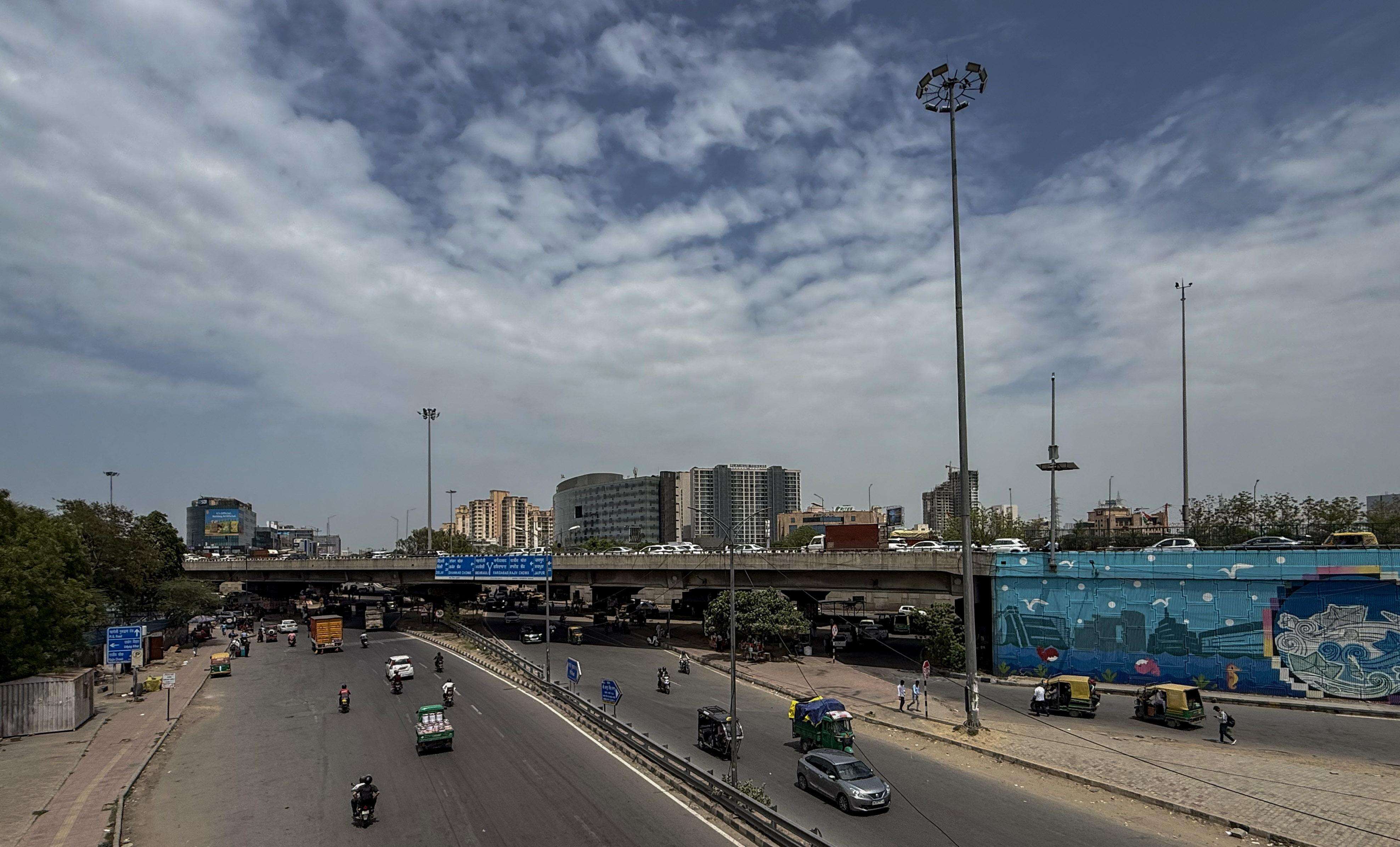 CLOUDY_WEATHER_GURGAON-2.jpg