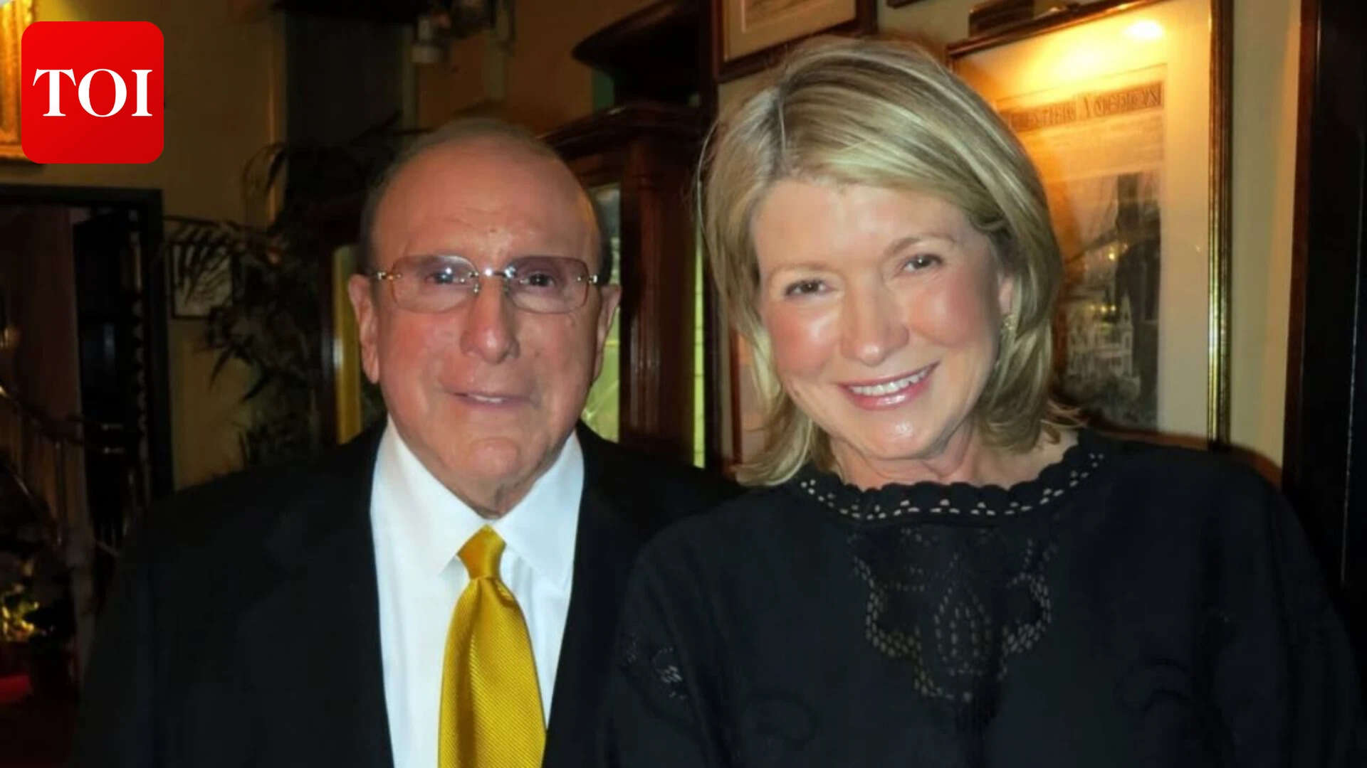 Martha Stewart and Clive Davis had a friendship that spanned decades<br>