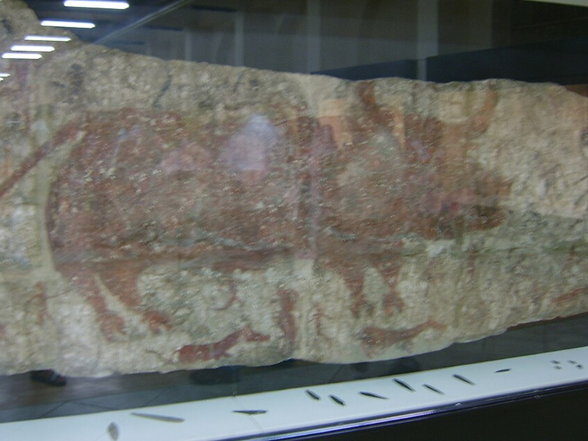 Wikimedia Commons Catal Hüyük, bull painting