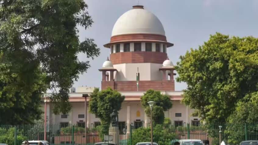 ‘If you are unable to pay, get scholarship’: Supreme Court dismisses EWS student's plea against private medical college fees