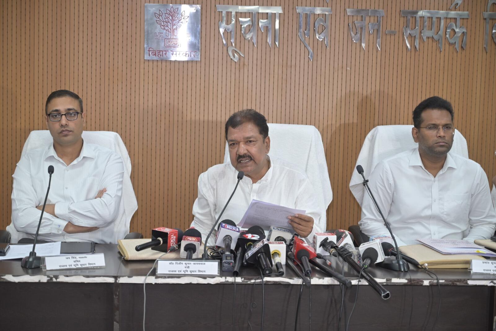 56a88aea-ea8a-4a32-b057-1517d4728b14_Revenue_and_land_reforms_minister_Dilipo_Kumar_jaiswal_at_a_press_meet_in_Patna_on_Wednesday.jpeg