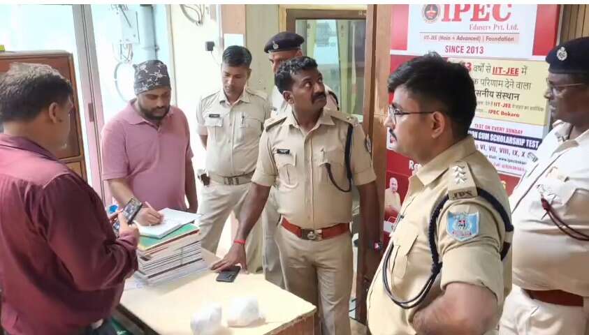 324e907c-3313-4d00-8cec-b45763995642_joint_team_inspecting_fire_safety_coaching_institutes_on_Wednesday_2.jpeg