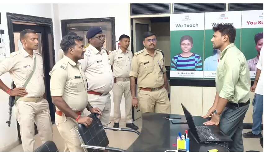 1855ddf4-e2c6-48cc-9b2f-f07304eda465_joint_team_inspecting_fire_safety_coaching_institutes_on_Wednesday_1.jpeg