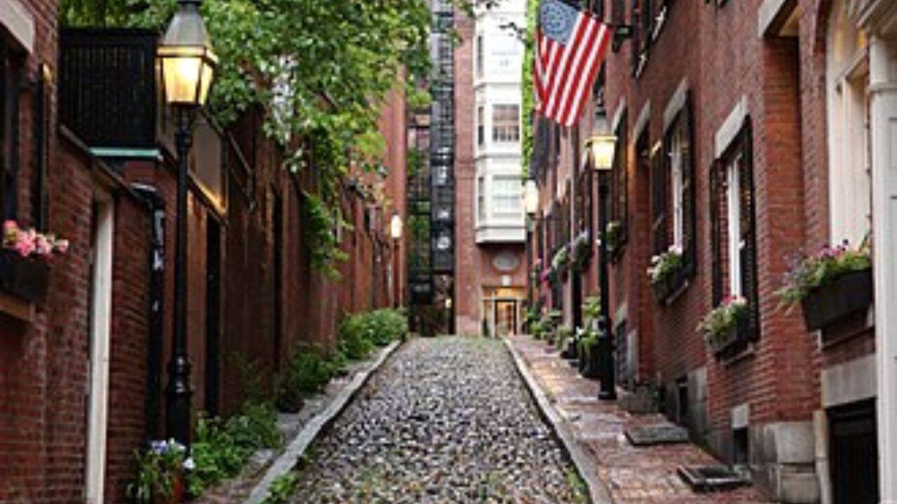  The English town and saint behind America’s historic city