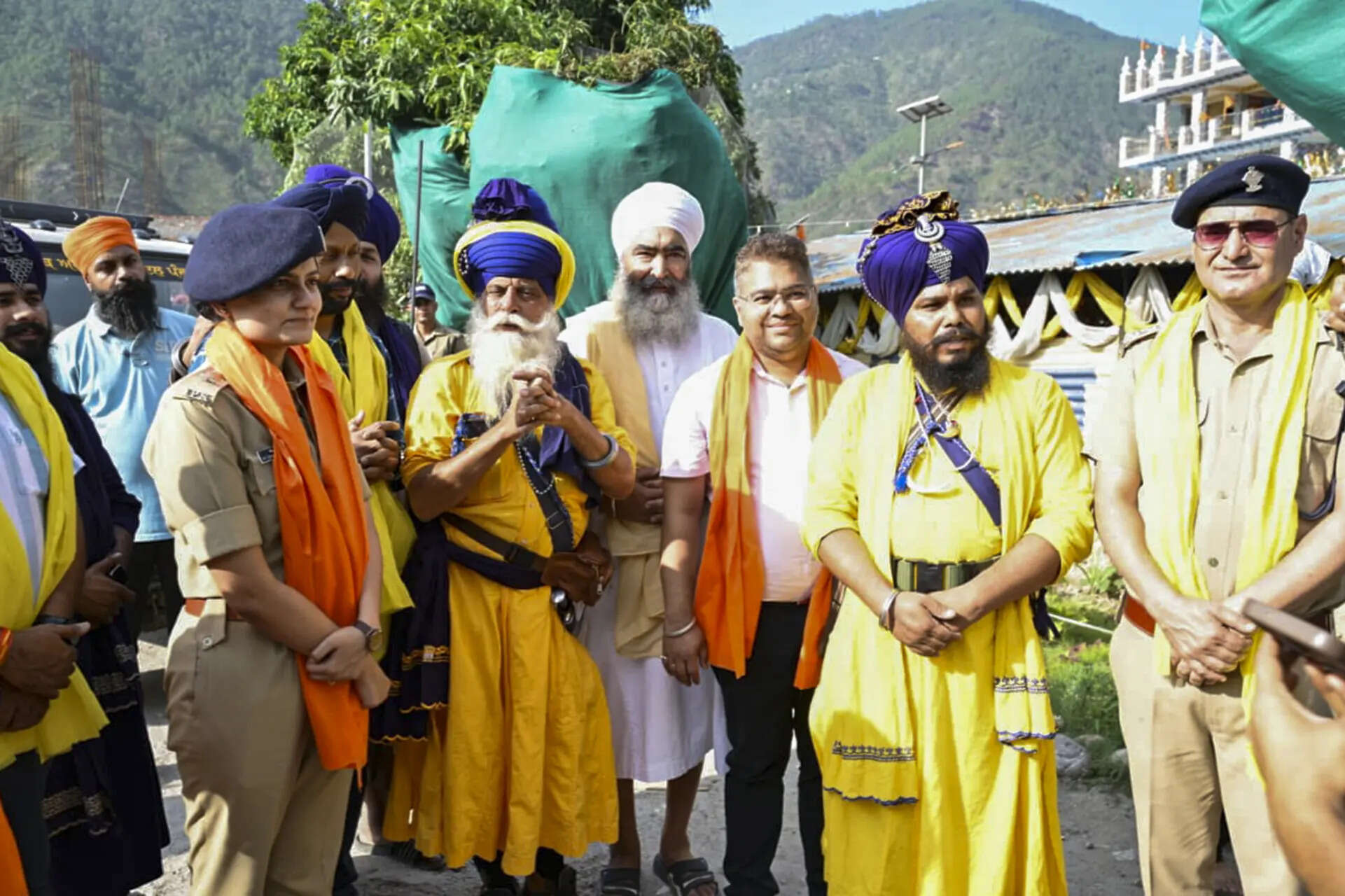 Nihang-police standoff at Uttarakhand border ends after talks; group returns to Himachal