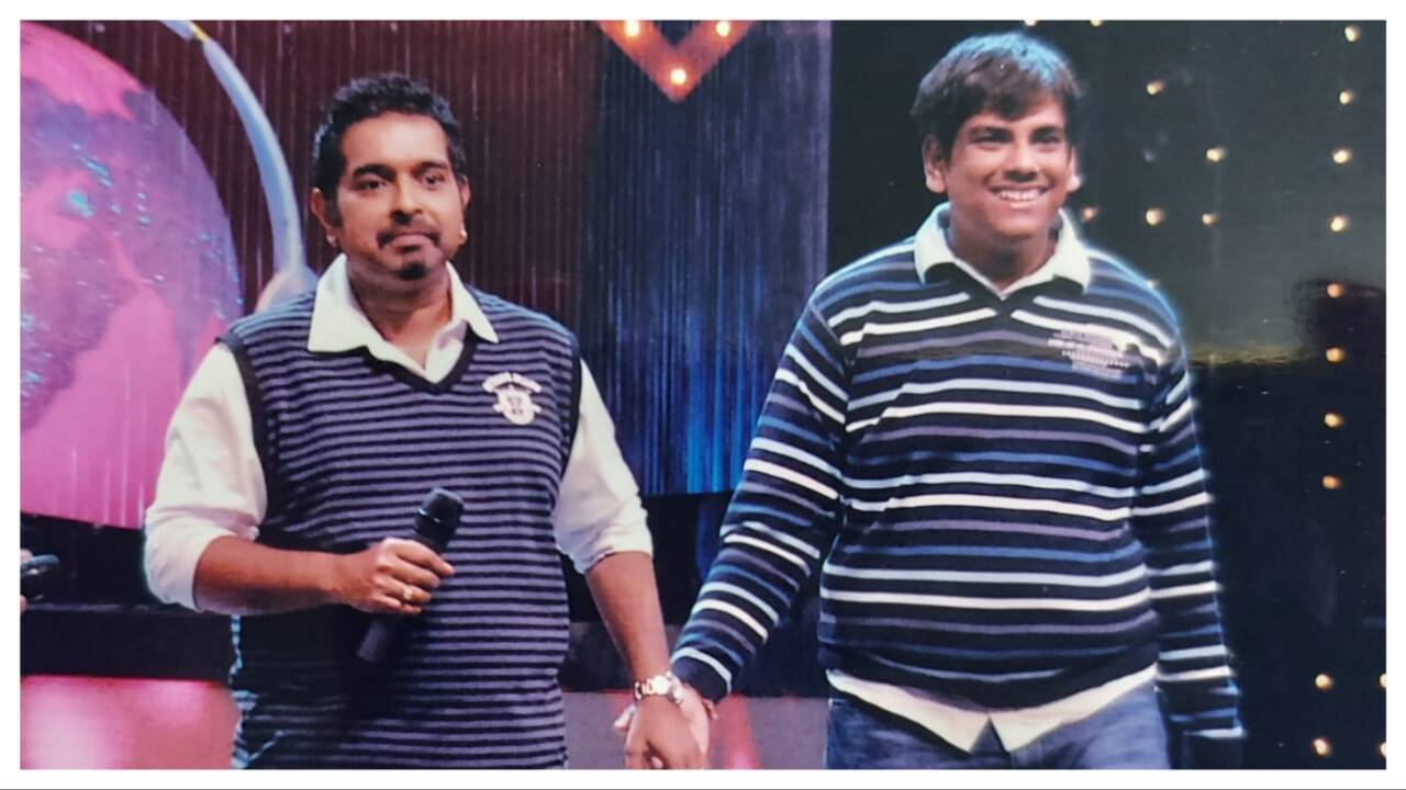 Debojit Dutta and Shankar Mahadevan on the sets of Sa Re Ga Ma Pa (2008)